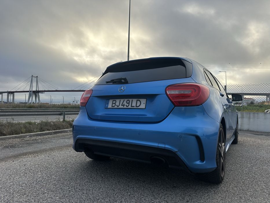 Mercedes-Benz A180 AMG Aceito Retoma