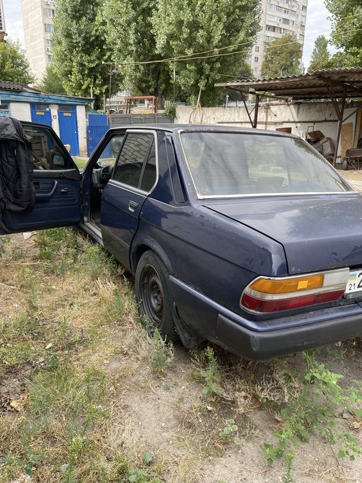 Продам BMW 520 e28 Срочно