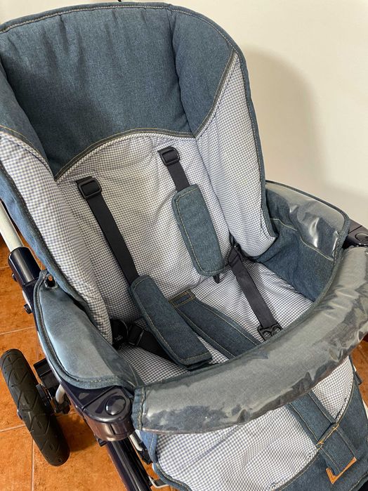 Carrinho de passeio Bébécar