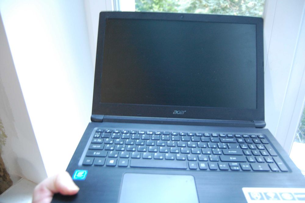 Тонкий ноутбук Acer Aspire 3 | 4 ядра | Батарея тримає | Безшумний як планшет