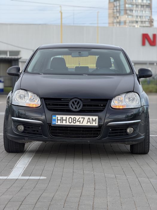 Volskwagen Jetta 1.6 газ. Автомат