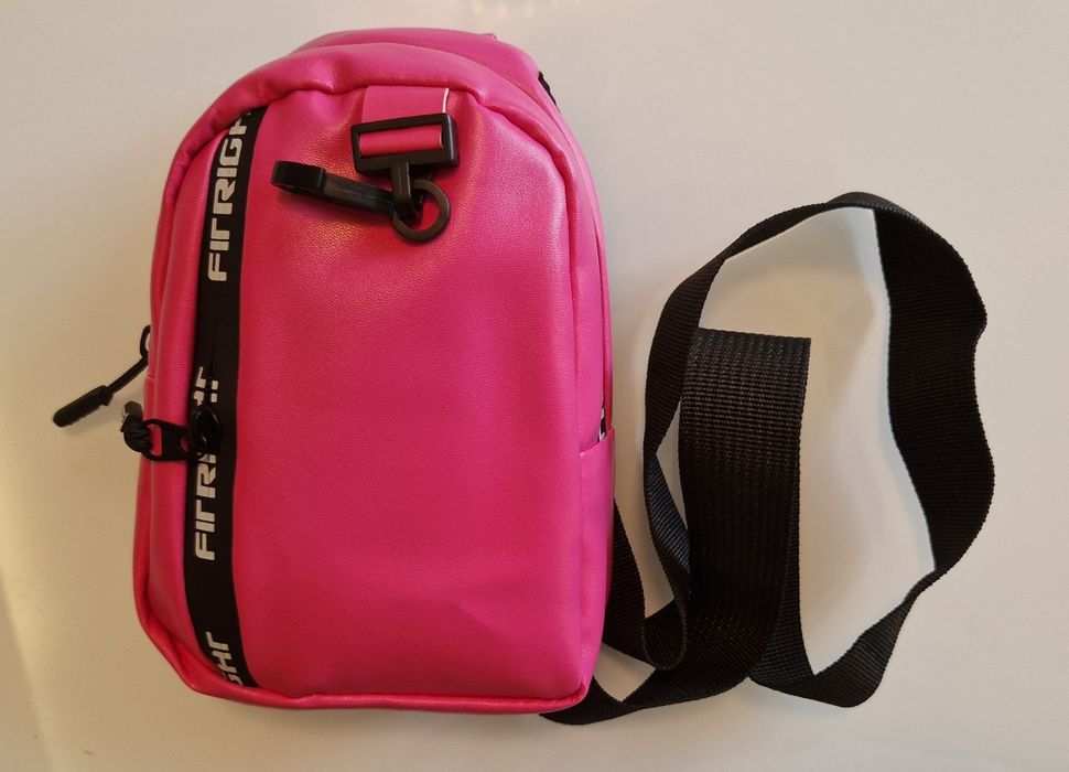 Torebka sportowa damska na ramię