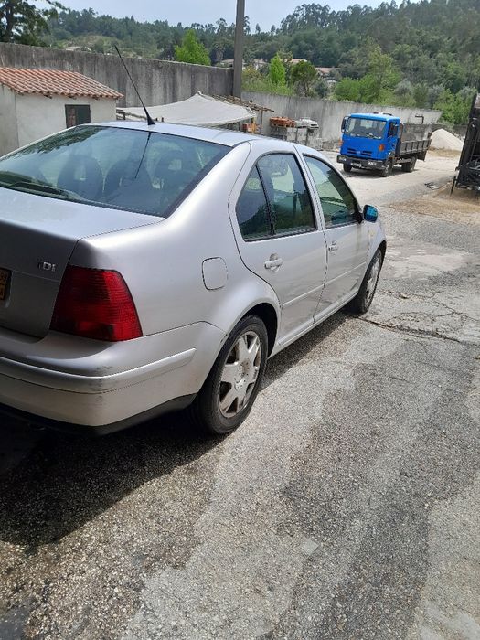 VENDO VW Bora 115 cv