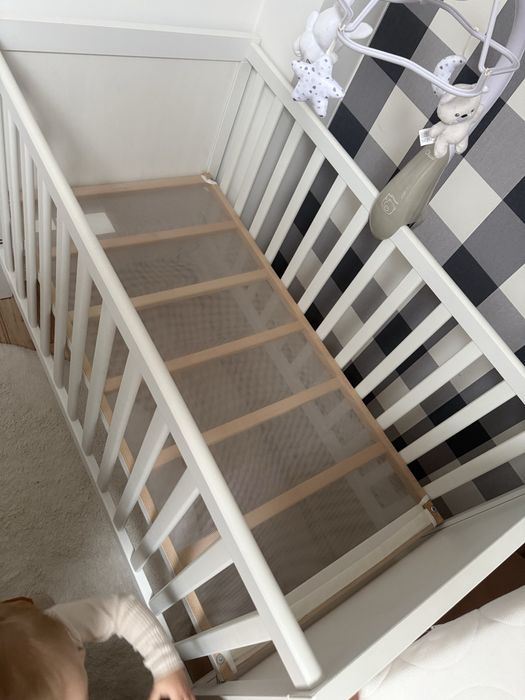 Łóżeczko Sundvik/materac/karuzela/ kpl do spania