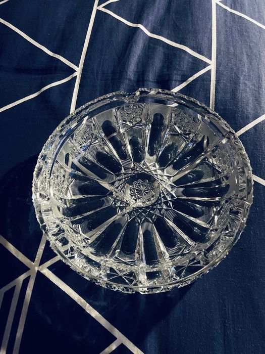 Cinzeiro em cristal (18cm diâmetro)