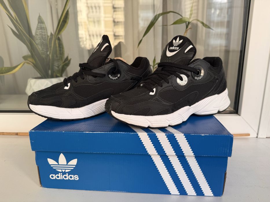 Adidas Astir 38 р