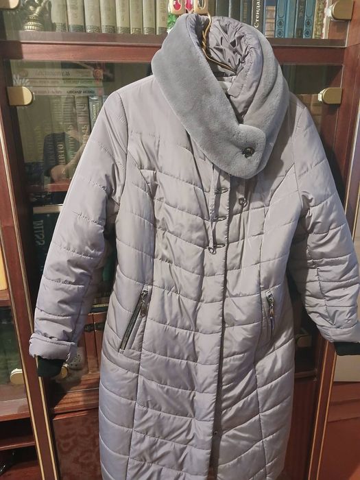 Продам женское пальто