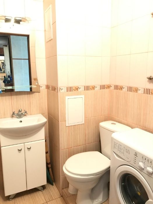 ПОДОБОВО З.д. Вокзал пішки. Солом’янська площа