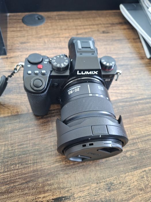 Lumix S5 + Lente Lumix 20-60