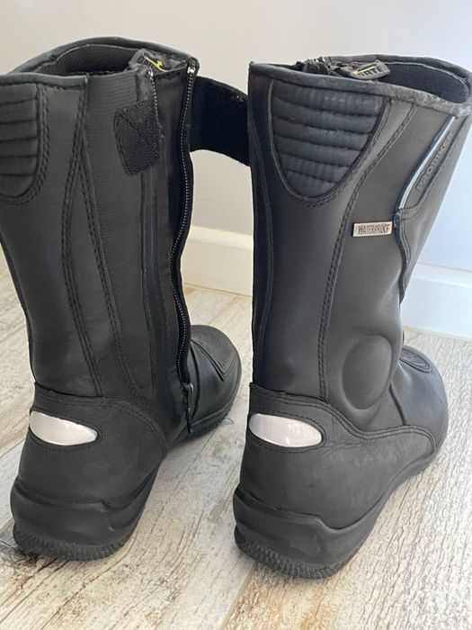 Buty damskie skórzane czarne rozm. 36