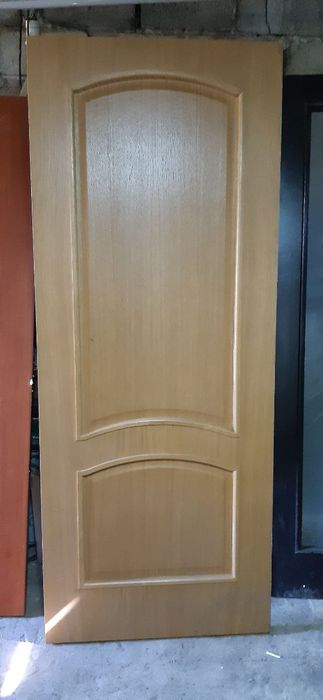 Продам межкомнатные двери