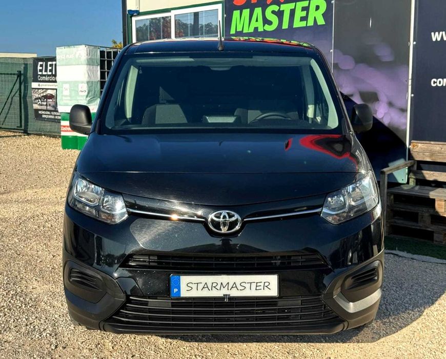 Toyota Proace City 1.5 D- 2023- Poucos quilómetros