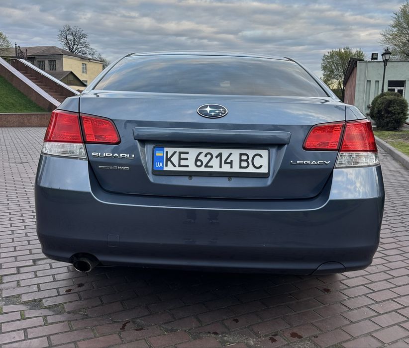 Продам Subaru Legacy 2013 2.5 газ/бензин автомат