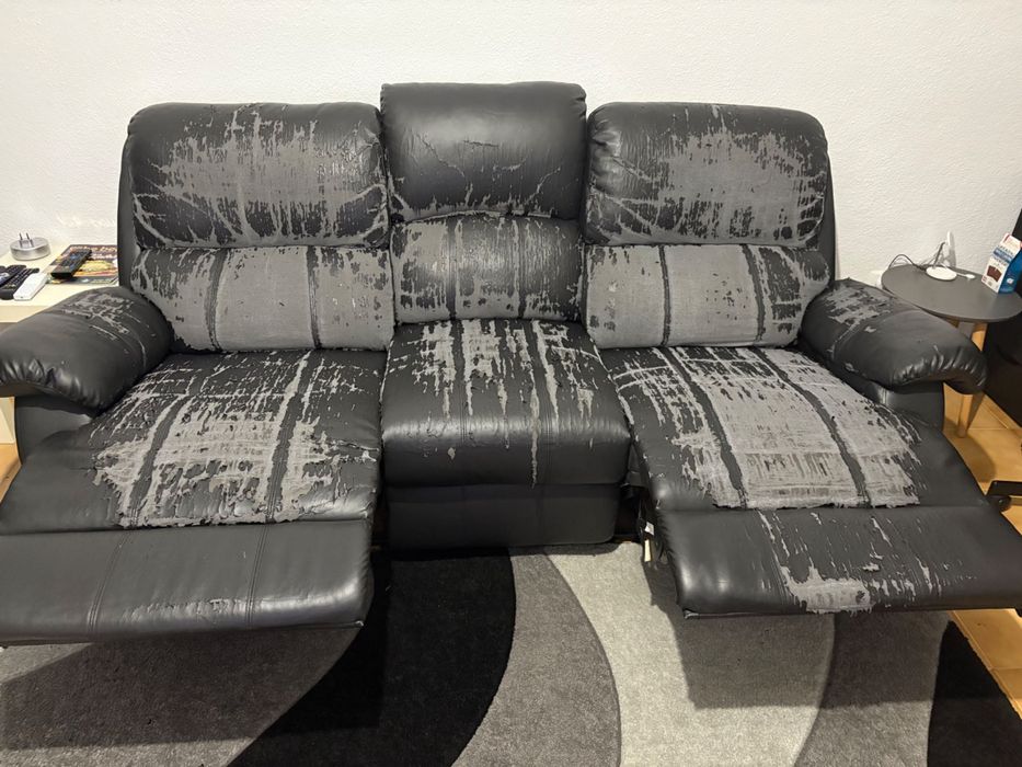 Sofá reclinável preto