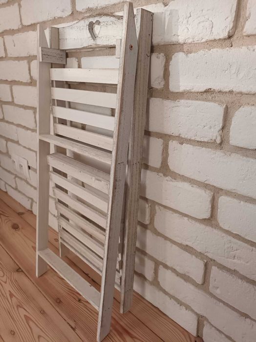 Drewniany stojak na kwiaty shabby chic biały Nowy bez metki