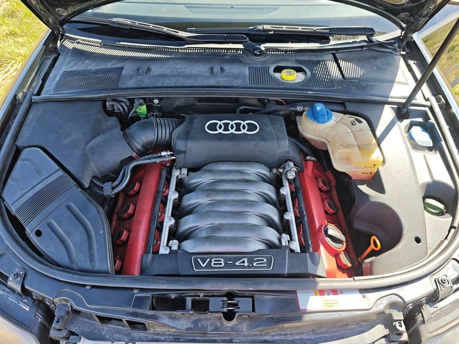 Audi S4b6 4.2 v8