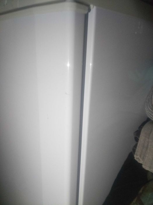 Холодильник : ,,Норд" (двохкамерний).