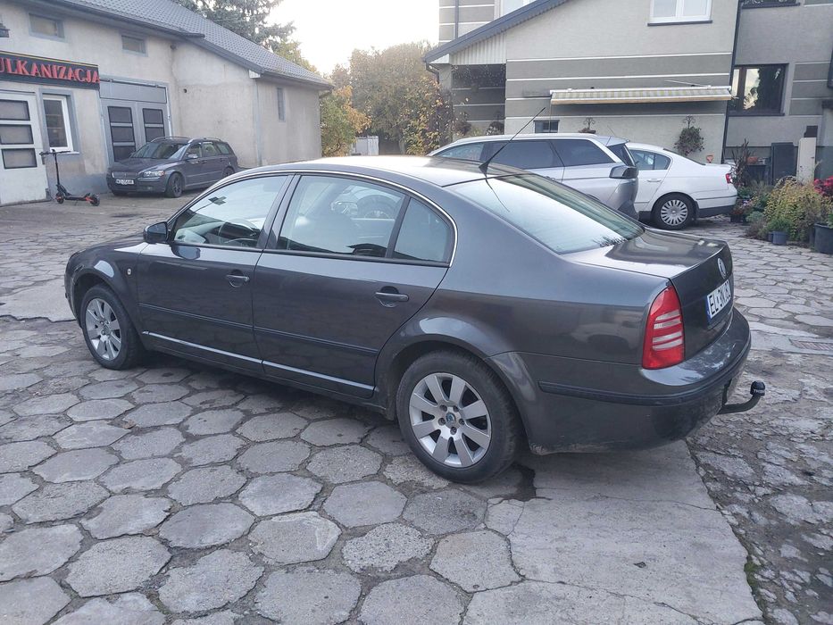 Skoda Superb 1 2.0 8v 2003 rok.