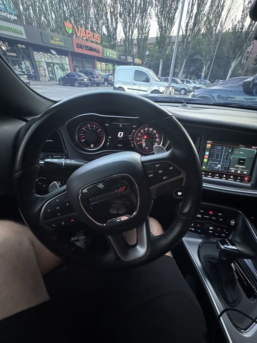 Dodge Chellenger 6,4 SRT8