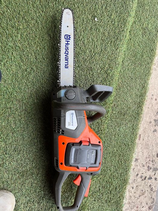 Пила акамуляторна Husqvarna 225i KIT