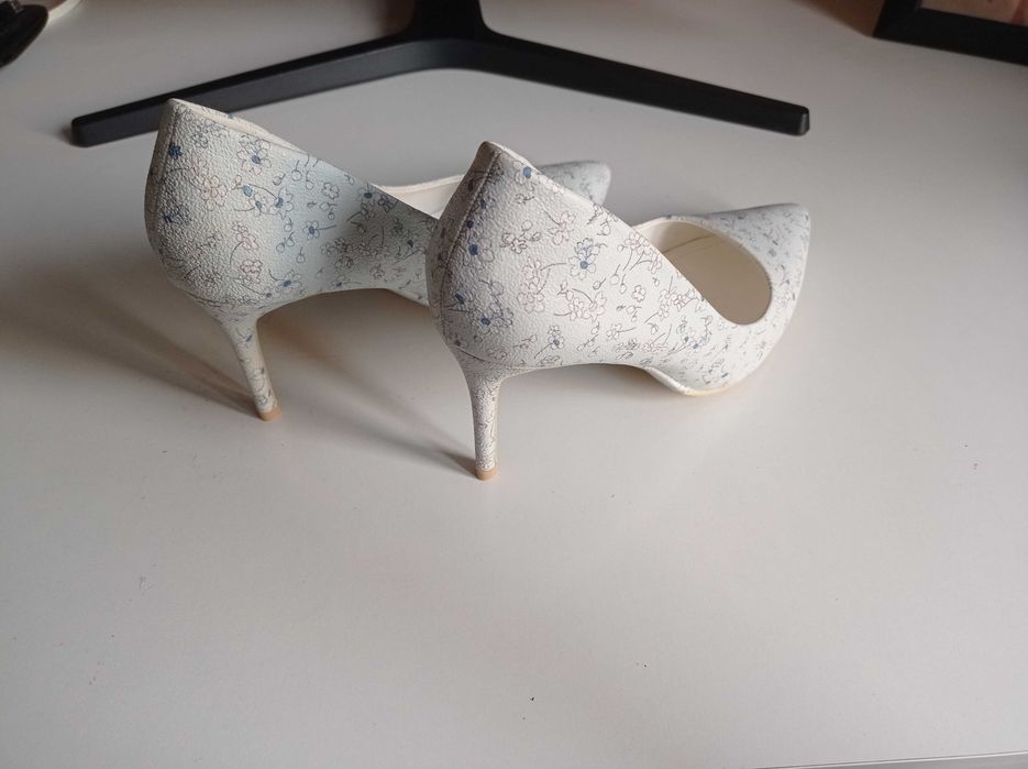 Buty - czółenka - szpilki