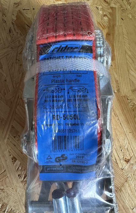 Стяжной ремень новый