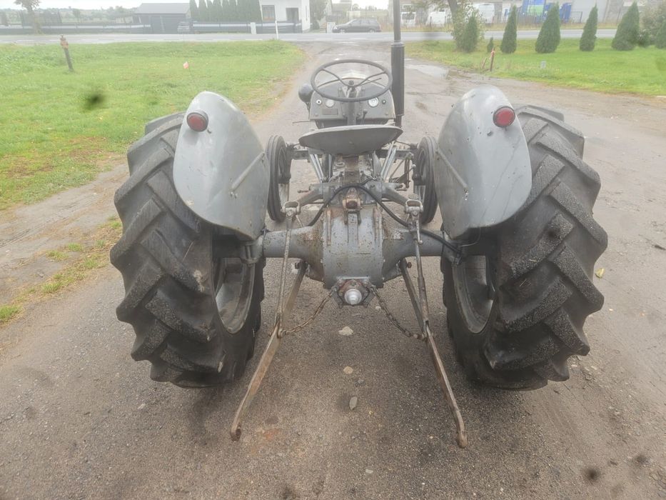 Traktor Massey ferguson