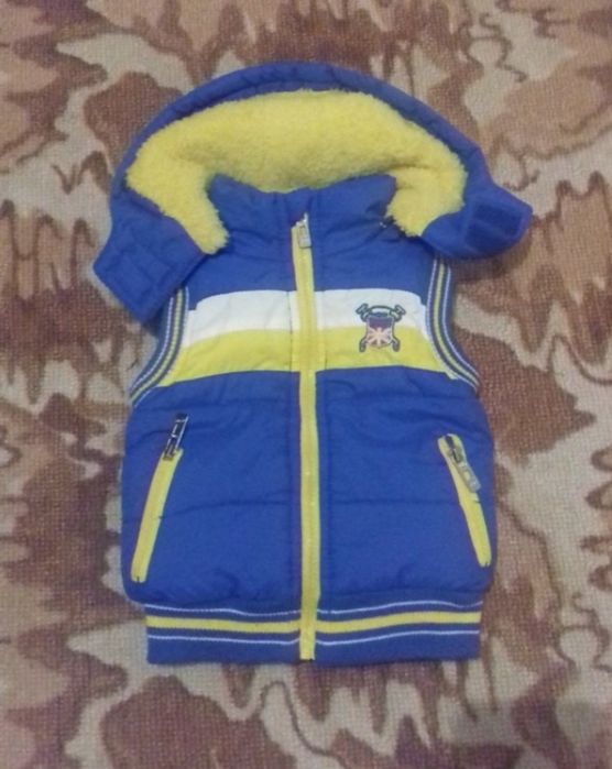 Желетка на хлопчика 9-12міс