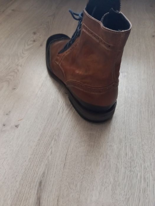 Взутя італійське осінні