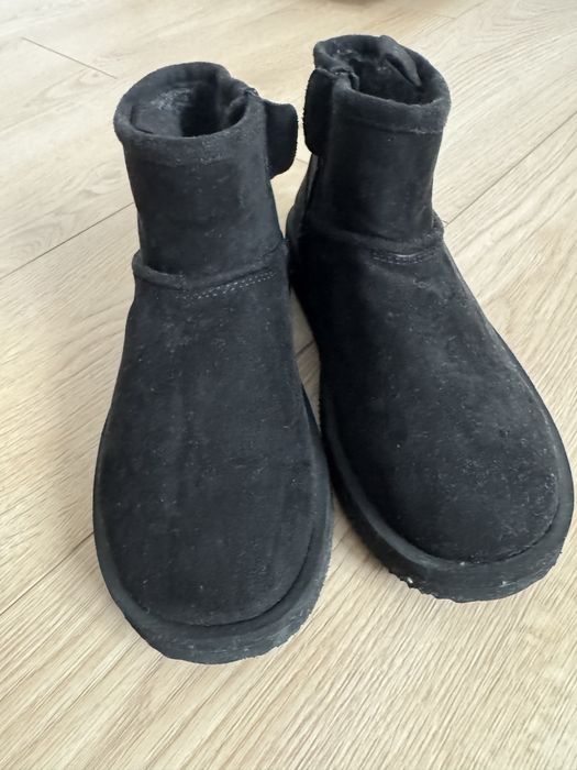 Уггі Zara 35 розмір