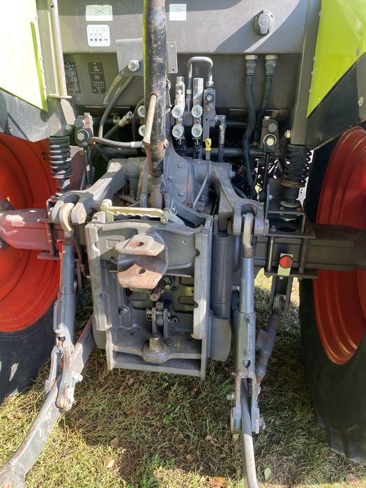 Traktor CLAAS ARES 557 ATZ . TUR . Sprowadzony