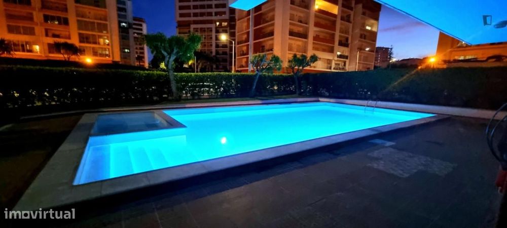 Quarto - localizado em Portimao