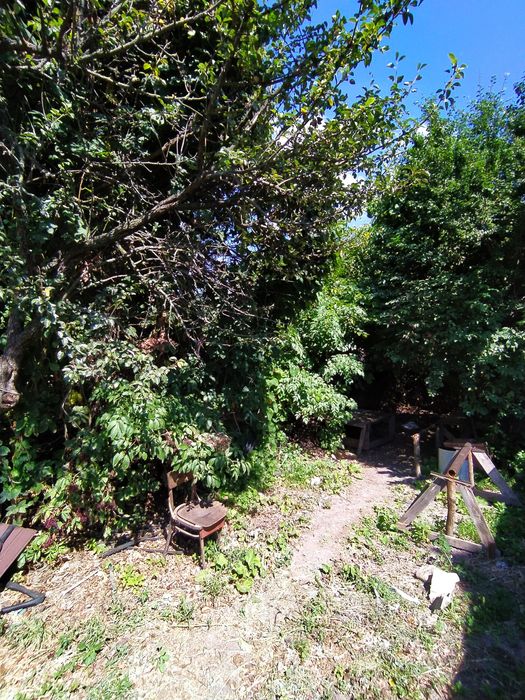 Продам власний будинок.Пів години від метро Лісова .