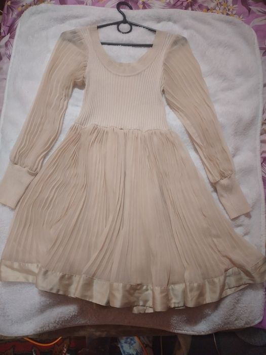 Сукня дуже в гарному стані