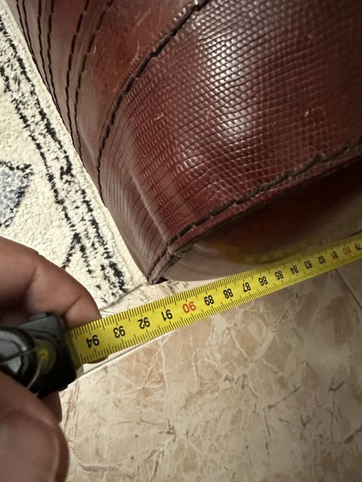 Sofá Moderno 100% pele