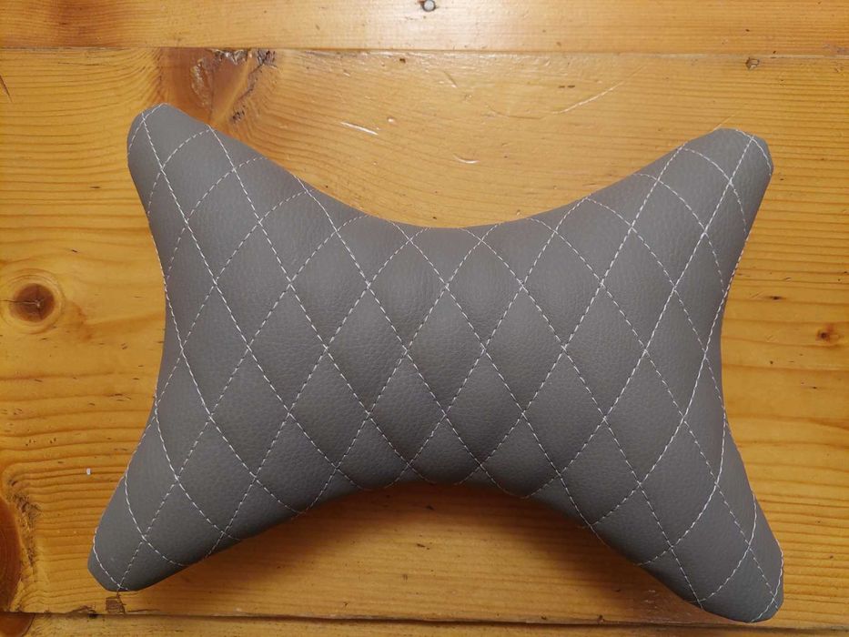 Автоподушка в автомобіль