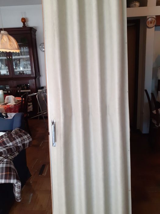 Porta de correr, de fole dobrável Campanhã • OLX Portugal