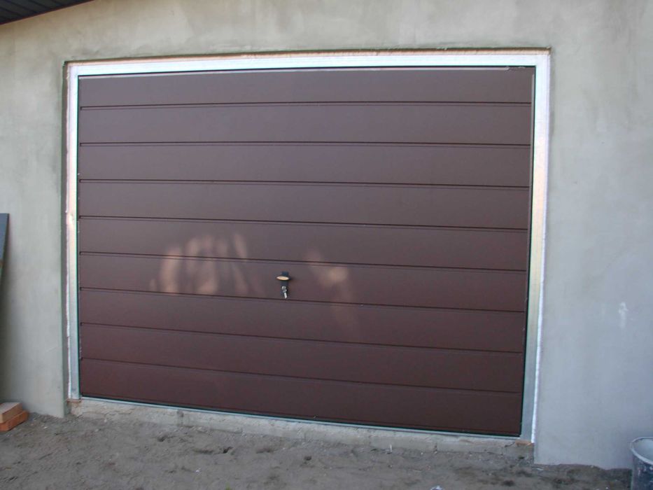 Brama uchylna uchylna,ocieplona,braz mat