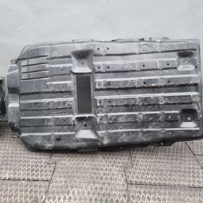 Защита двигуна, акпп, роздатки на міцубісі L200 19+випуска.