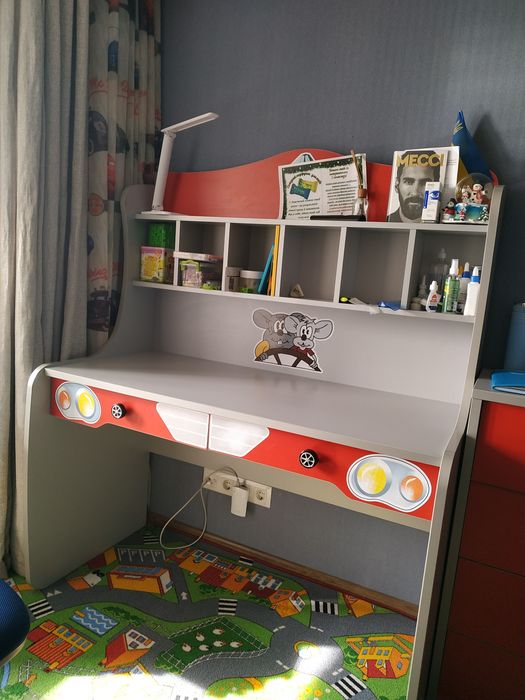 Стіл письмовий з комодом