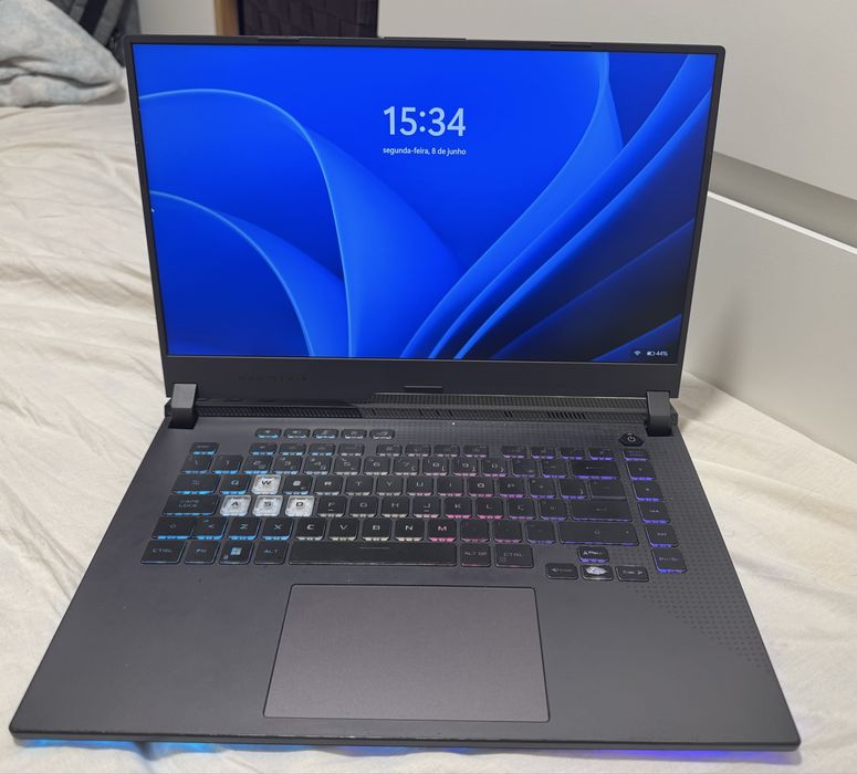 Asus rog strix G513 ic
