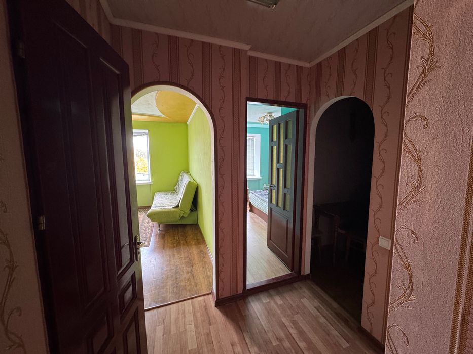 Продається 2к квартира смт. Заводське