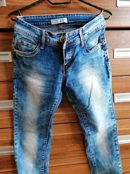 Świetne jeansy damskie, miękkie i wygodne, rozm. 36