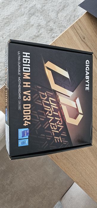 Gigabyte H610M H V3 DDR4 - muito bom estado