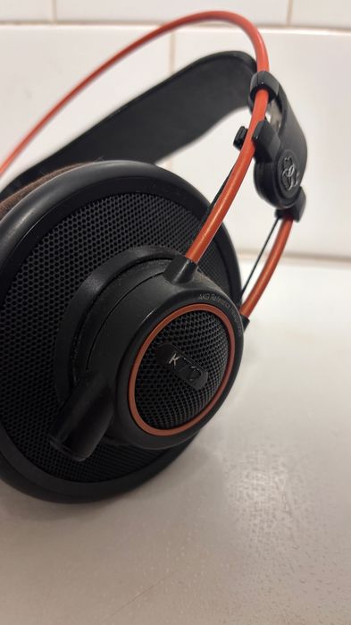 AKG K712 Mastering Headphones