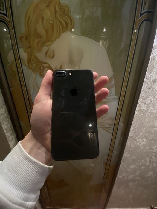 Iphone 8+    64gb