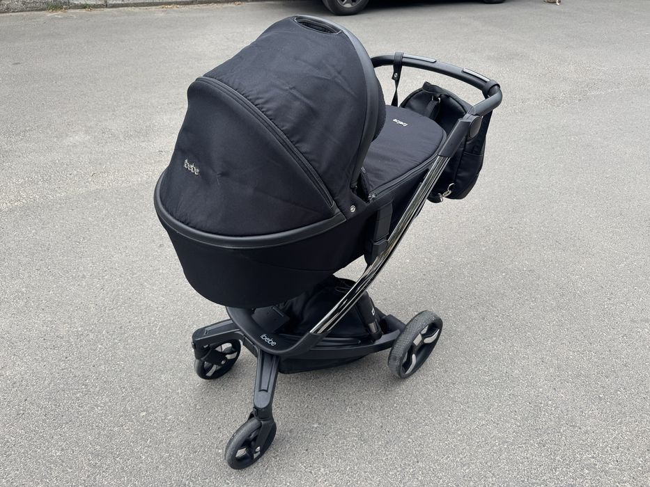 Продам коляску ibebe