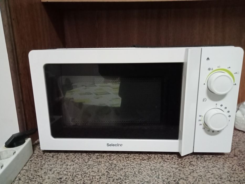 Microondas mais TV 32 polegadas