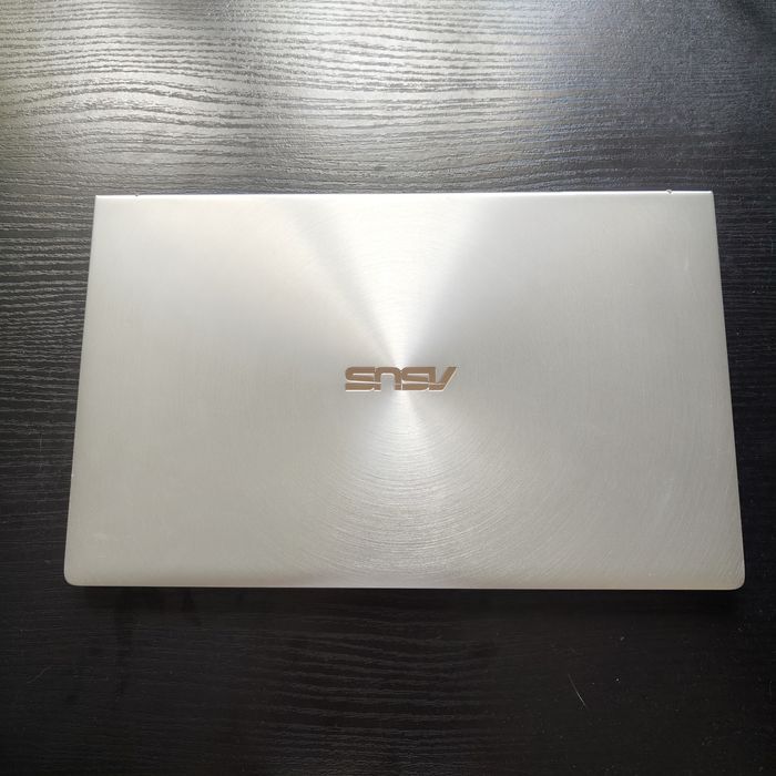Komputer Asus Zen book 14