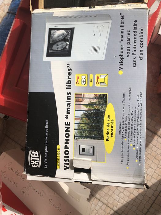 Videoporteiro em bom estado